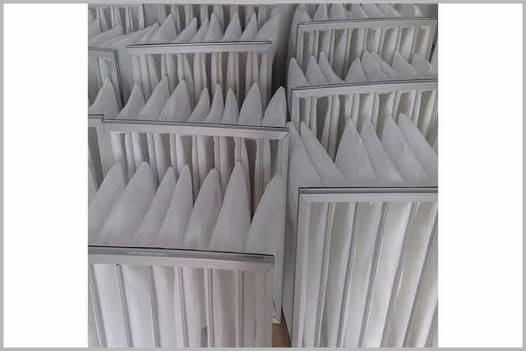 纖維袋式過濾器-初效過濾器是空調(diào)系統(tǒng)的初級(jí)過濾，主要用于過濾5μm以上塵埃粒子