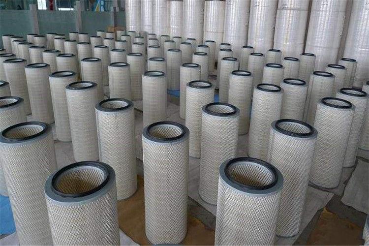 要選擇適合客戶規(guī)格的設(shè)備，環(huán)保除塵濾筒的型號有很多，每一種都有不同的用途，所以客戶選擇的時候必需要結(jié)合自己的實(shí)際情況，否則購買的設(shè)備不能使用更加麻煩