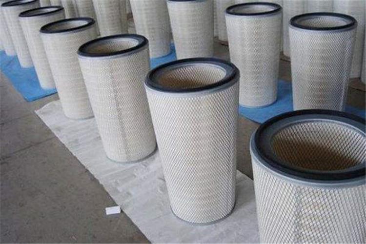 主要有關(guān)的還是工況，也就是粉塵的特性，要是很輕，粒徑很小的粉塵，這個(gè)時(shí)候我們就需要將除塵器的過(guò)濾風(fēng)速降低