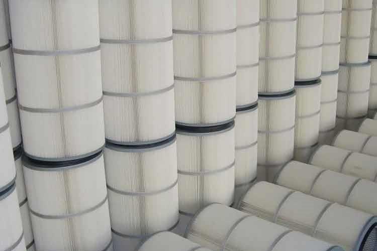 工業(yè)除塵濾筒選型選擇時應考慮濾料捕集指定粉塵的性能、耐氣體和粉塵腐蝕的能力、耐高溫的能力等