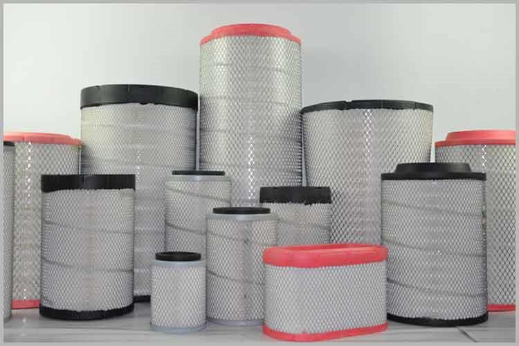 全自動工業(yè)過濾器之所以一直處于水過濾行業(yè)的領先地位，主要原因在于它突破了傳統(tǒng)過濾器的弊端，在操作上、結構上、性能上都有了突飛猛進的進步