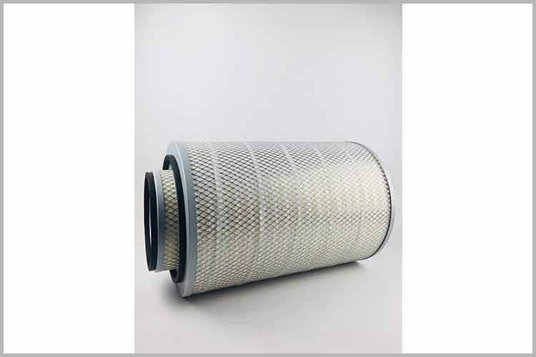  發(fā)動(dòng)機(jī)空氣濾清器可是發(fā)動(dòng)機(jī)的核心部件，空氣濾清器的作用就是過濾空氣中的灰塵，避免雜質(zhì)進(jìn)入發(fā)動(dòng)機(jī)，防止發(fā)動(dòng)機(jī)快速磨損